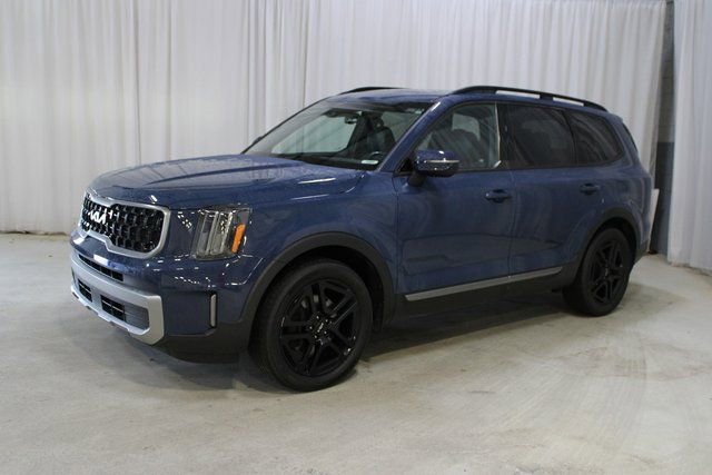 Used 2023 Kia Telluride EX X-Line image 3