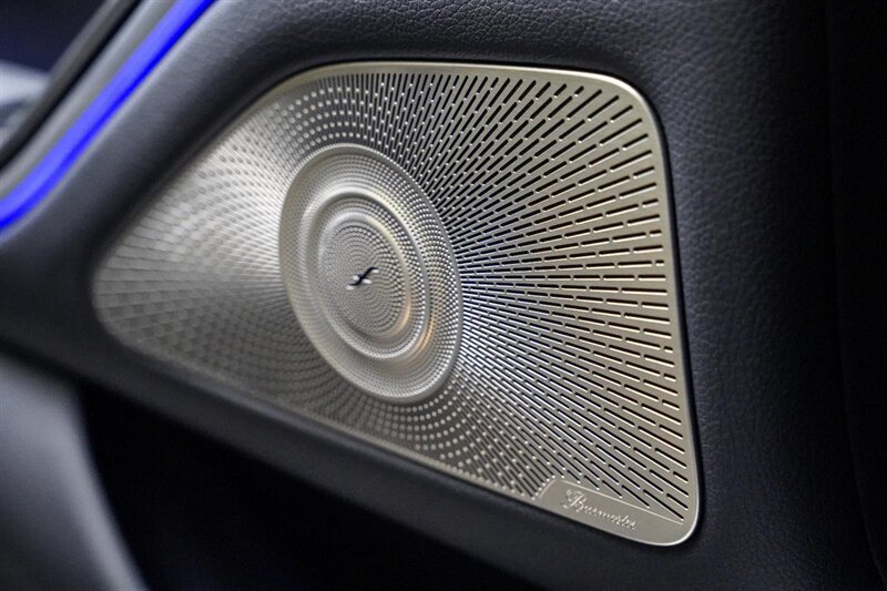 Used 2022 Mercedes-Benz S 500 4MATIC w/ AMG Line Package image 30