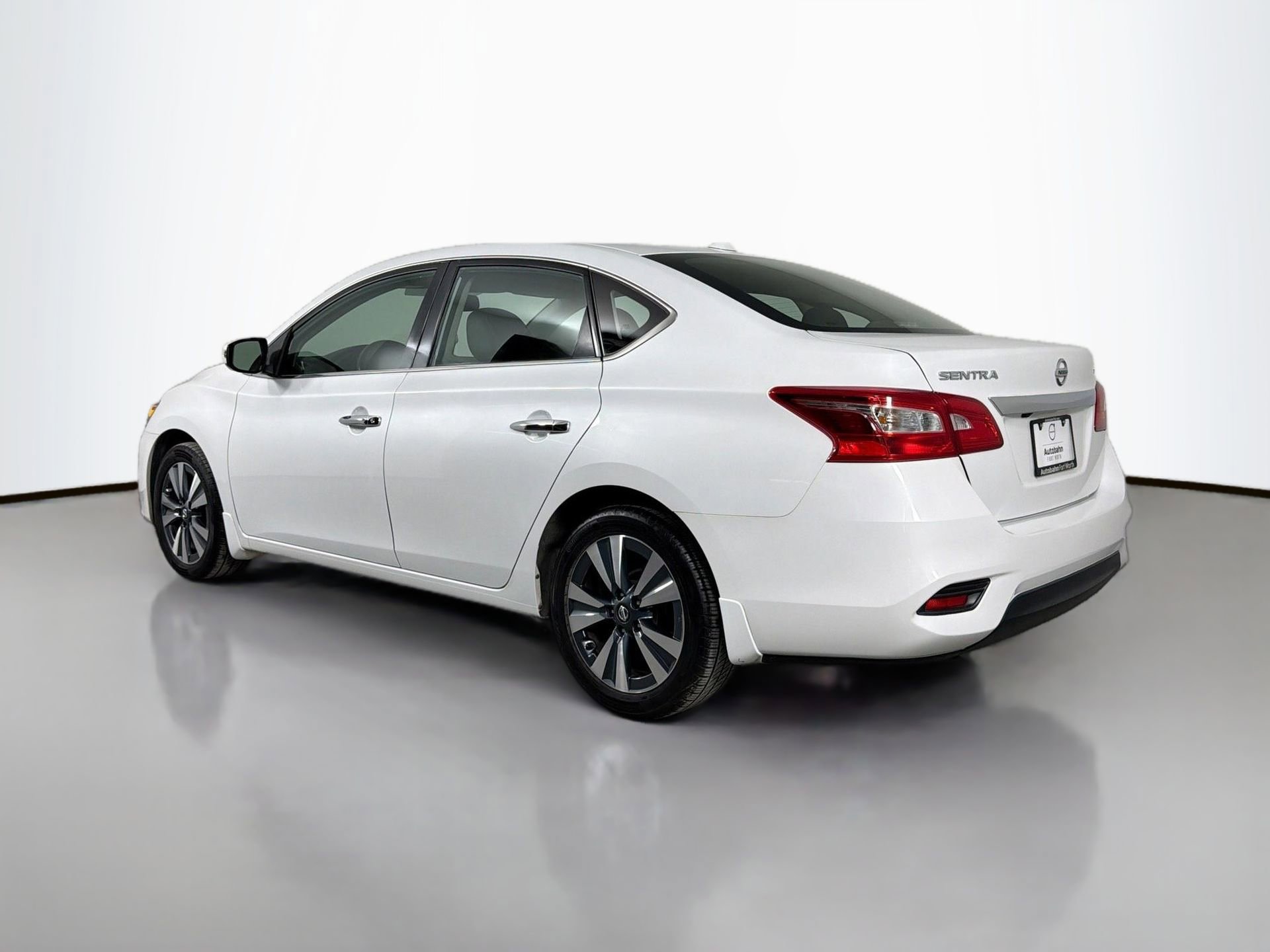 Used 2019 Nissan Sentra SL FWD image 8