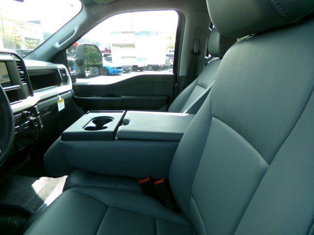 New 2026 Ford F250 XL image 5
