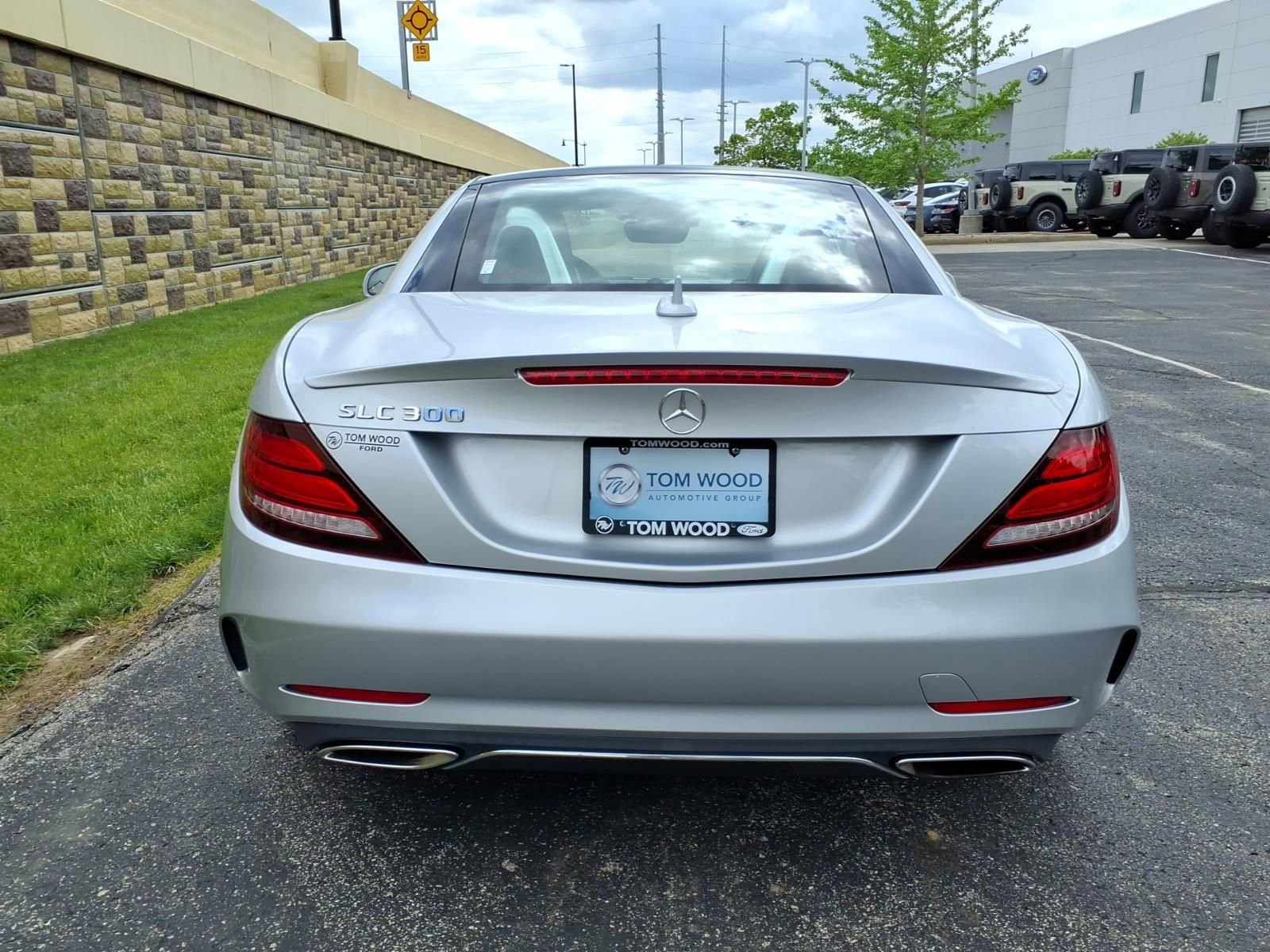 Used 2017 Mercedes-Benz SLC 300 image 9