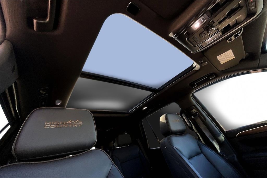 Used 2024 Chevrolet Tahoe High Country image 24