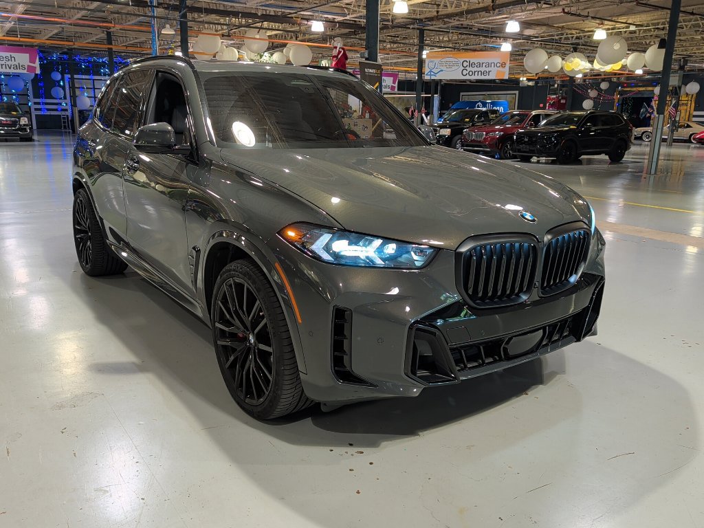 Certified 2024 BMW X5 xDrive40i w/ M Sport Package AWD/4WD image 6