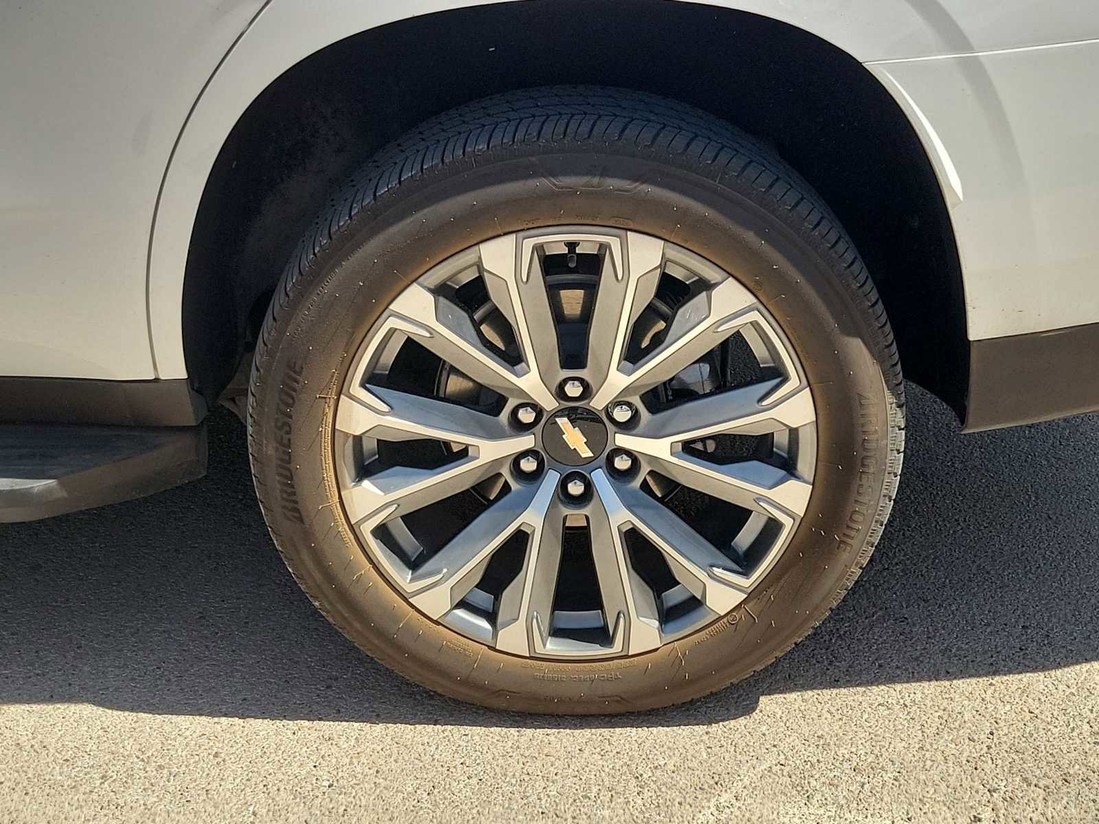 Used 2025 Chevrolet Tahoe High Country image 13