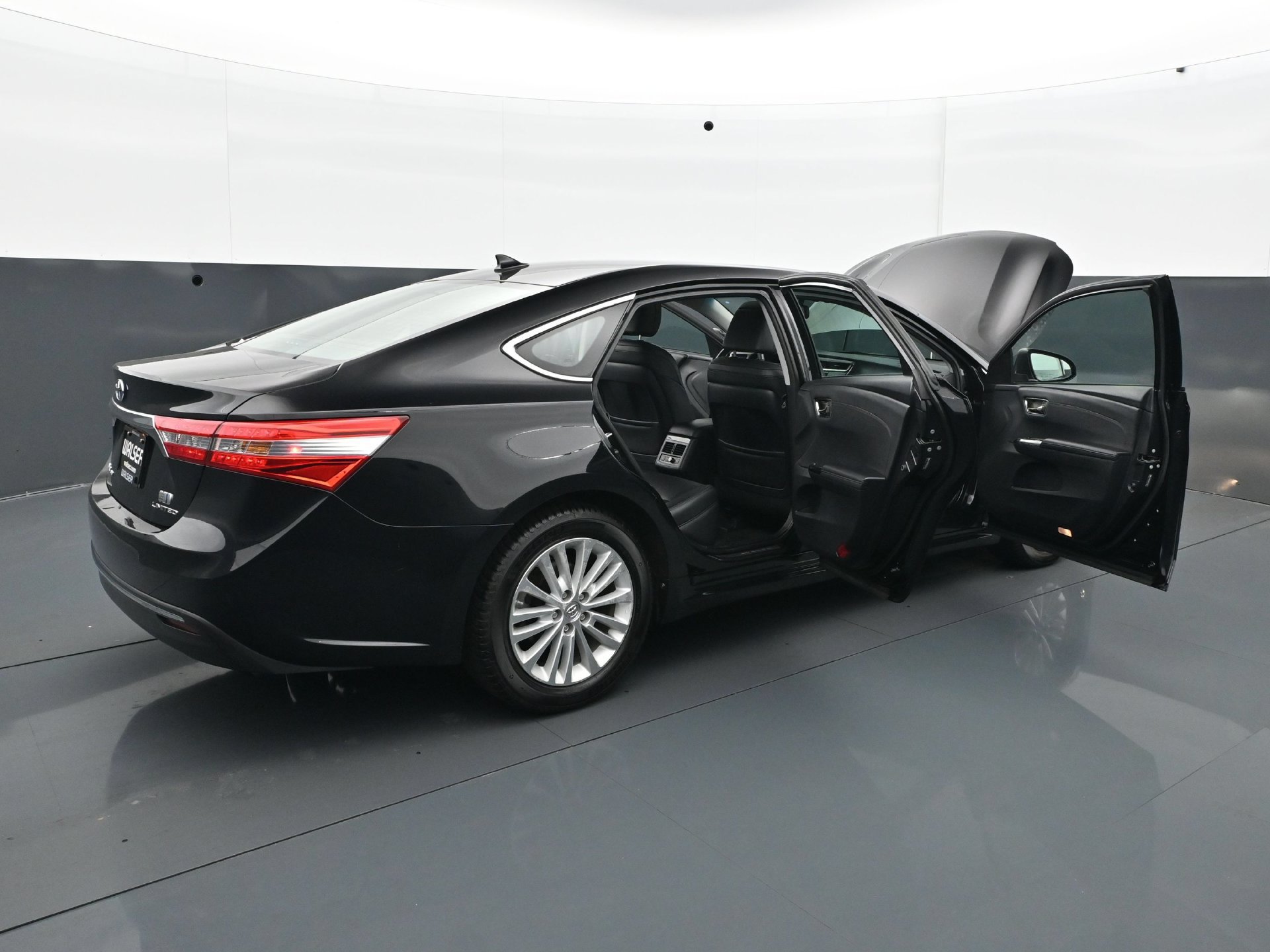 Used 2014 Toyota Avalon Limited FWD image 35