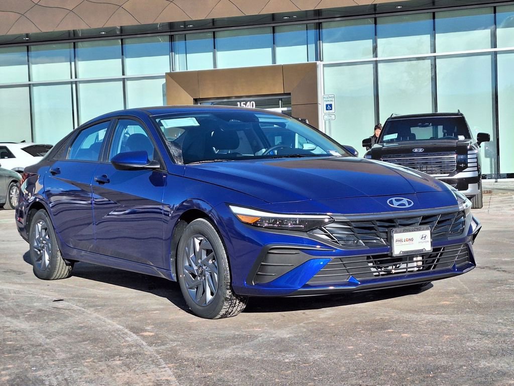 New 2025 Hyundai Elantra Blue