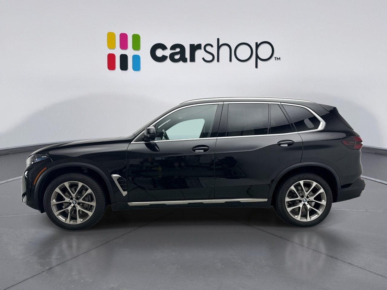 Used 2024 BMW X5 xDrive40i w/ Premium Package AWD/4WD image 2