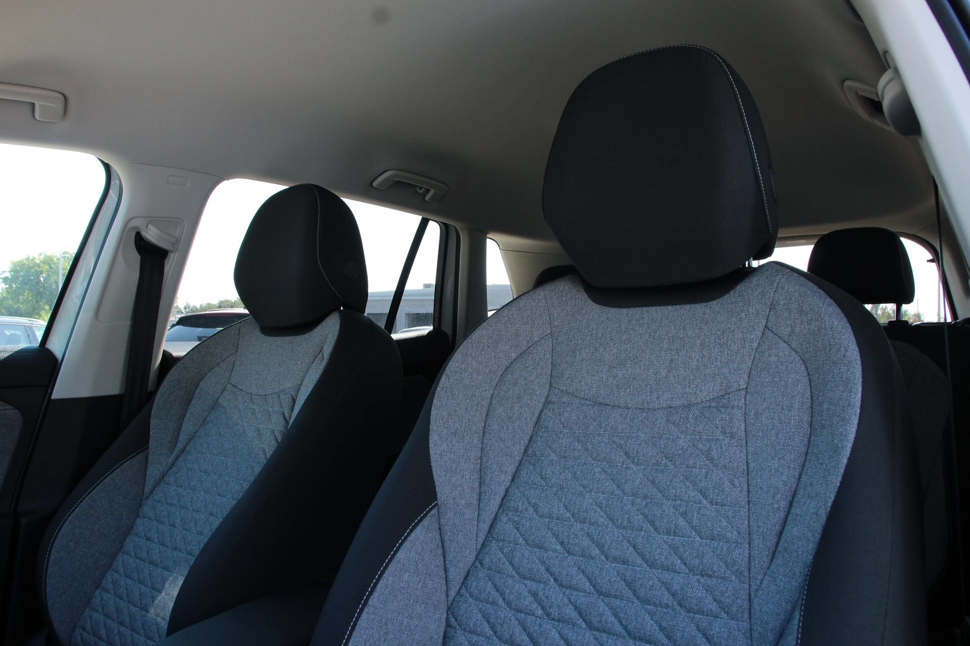 Certified 2025 Volkswagen Tiguan S FWD image 10