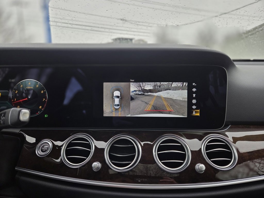 Used 2022 Mercedes-Benz E 350 4MATIC Sedan image 16