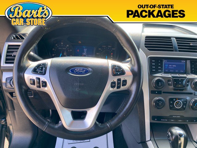 Used 2015 Ford Explorer XLT AWD/4WD image 29