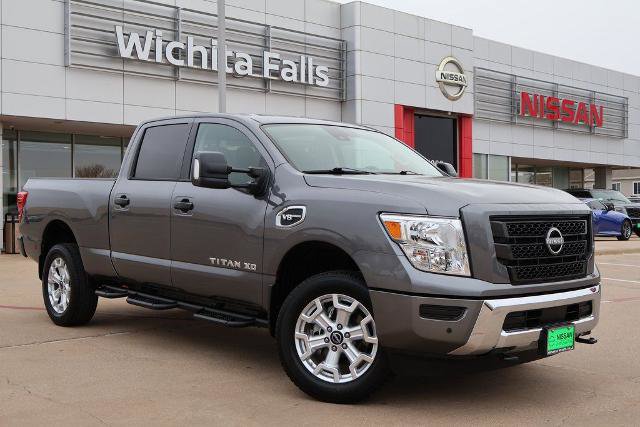 Certified 2024 Nissan Titan SV w/ SV Convenience Package image 1
