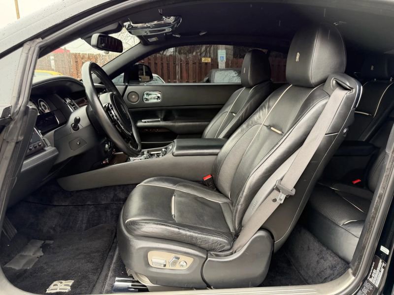 Used 2014 Rolls-Royce Wraith image 14