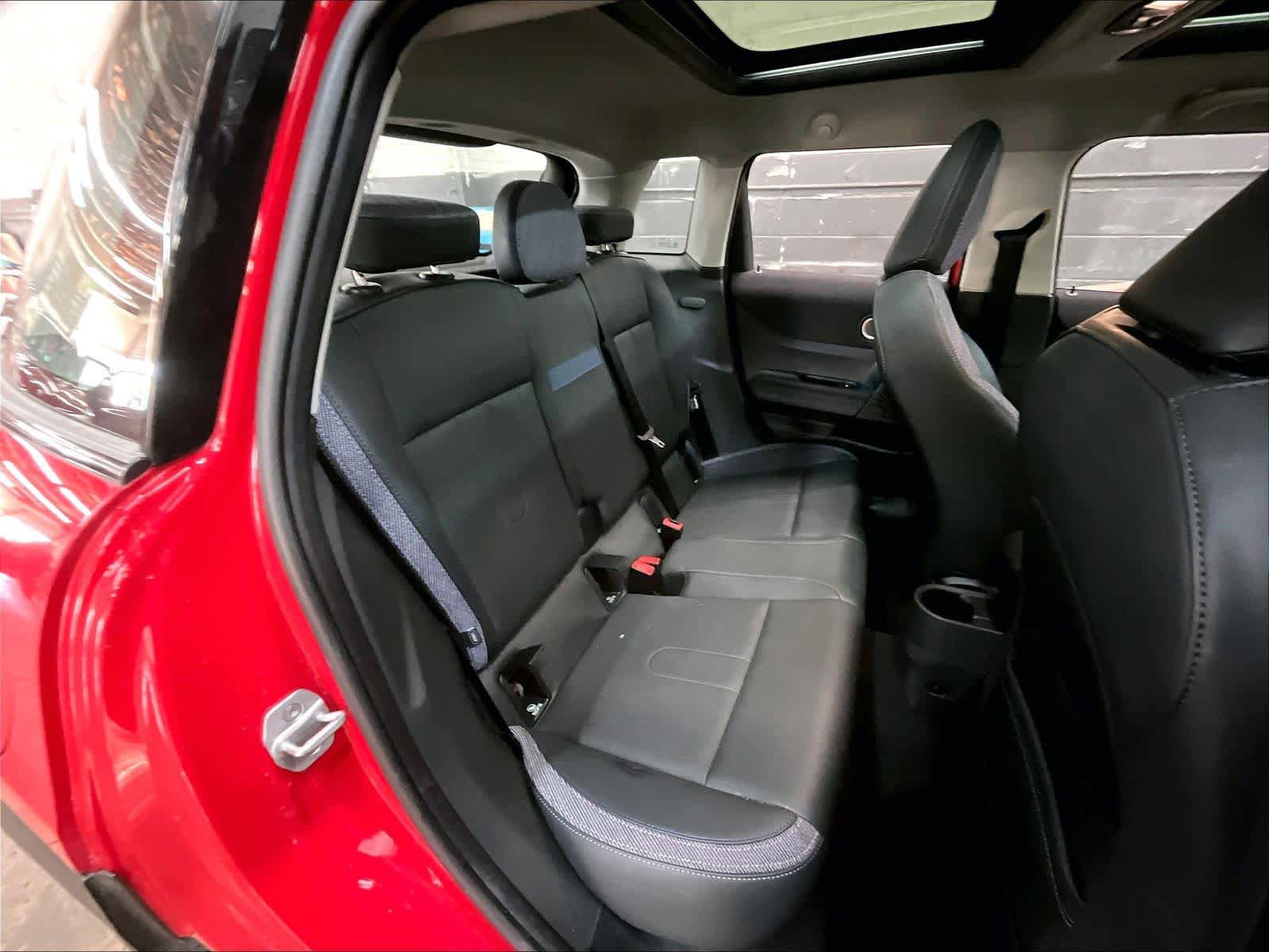Used 2025 MINI Cooper S image 28