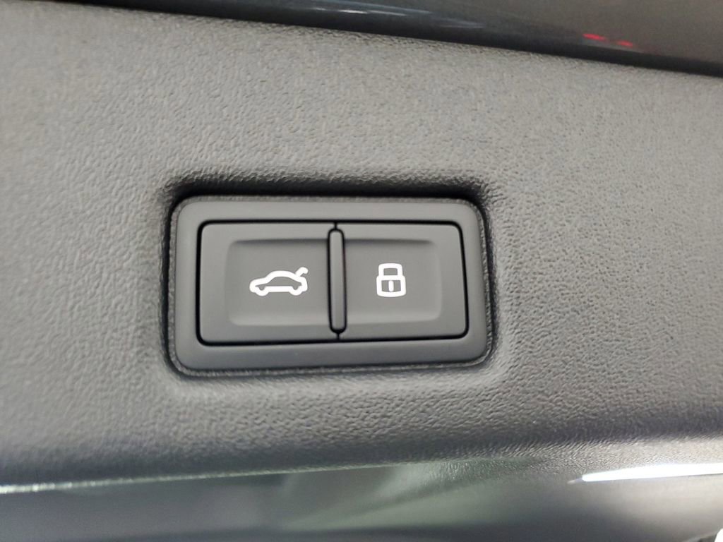 New 2026 Audi Q5 Premium Plus AWD/4WD image 10