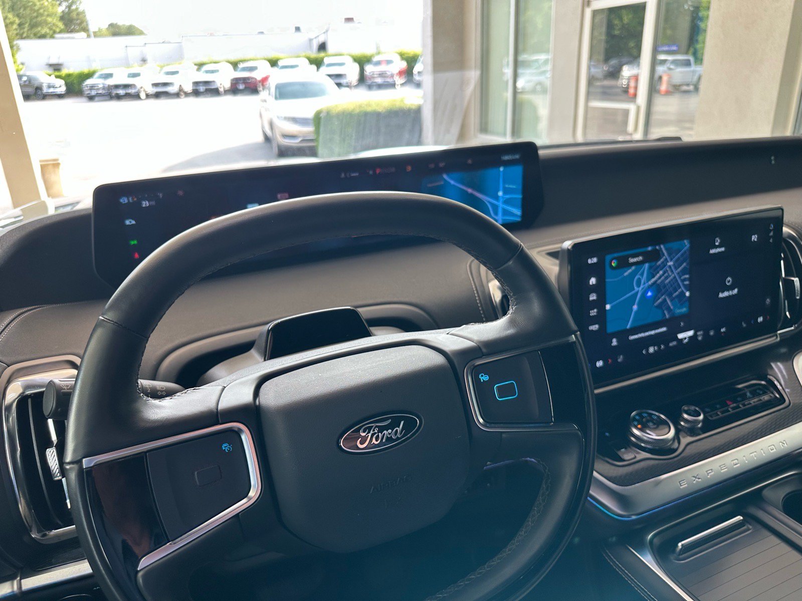 Certified 2025 Ford Expedition Platinum w/ Stealth Performance Package AWD/4WD image 37