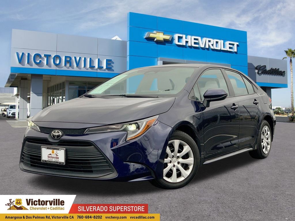 Used 2023 Toyota Corolla LE image 1