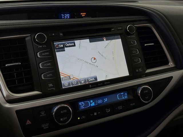 Used 2017 Toyota Highlander Limited image 16