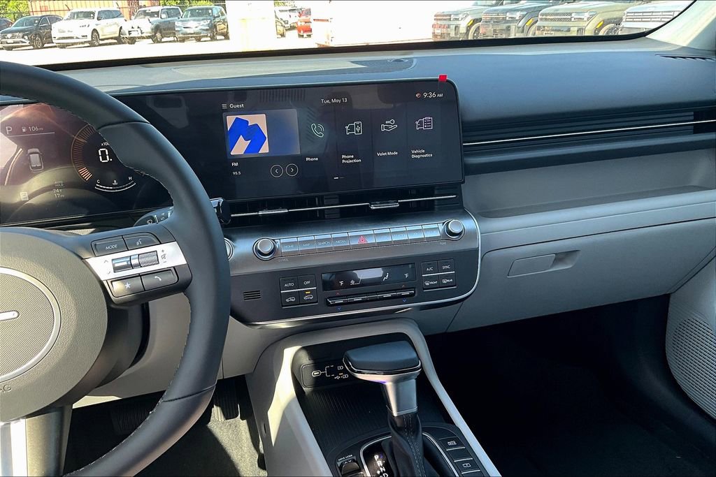 Used 2025 Hyundai Kona SEL image 15