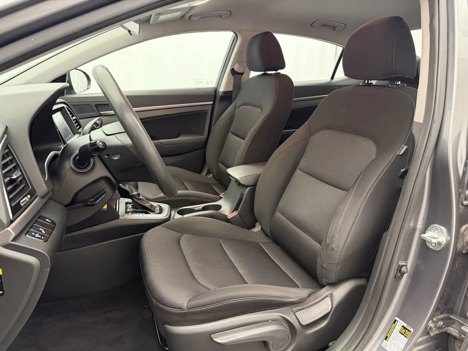 Used 2018 Hyundai Elantra SEL w/ Cargo Package FWD image 9