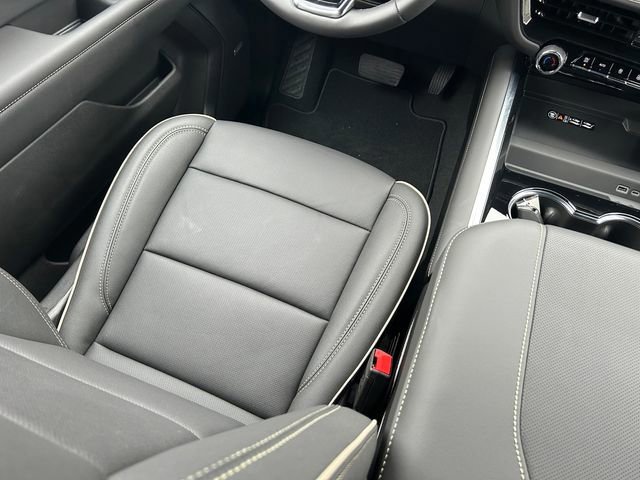 New 2026 Chevrolet Suburban Premier image 14