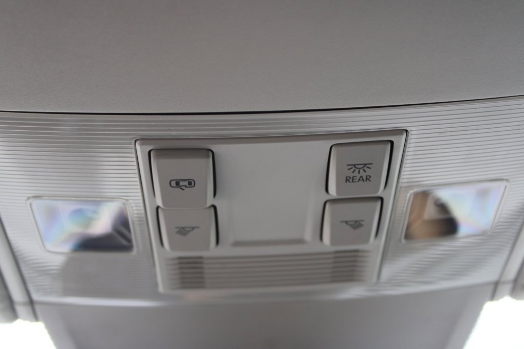 Used 2023 Volkswagen Tiguan SE image 22