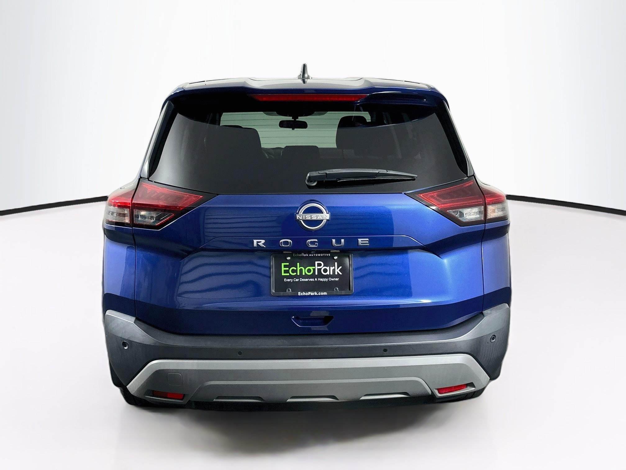 Used 2023 Nissan Rogue S FWD image 7