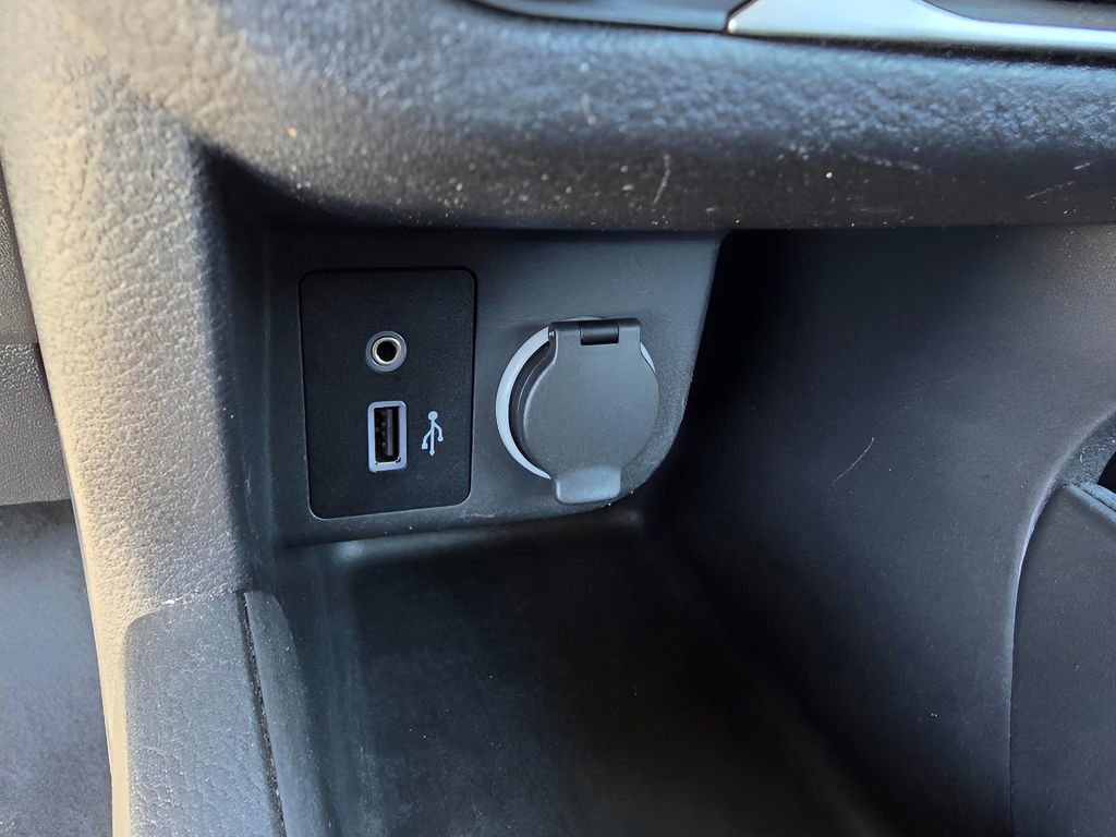 Used 2023 Nissan Kicks S FWD image 11