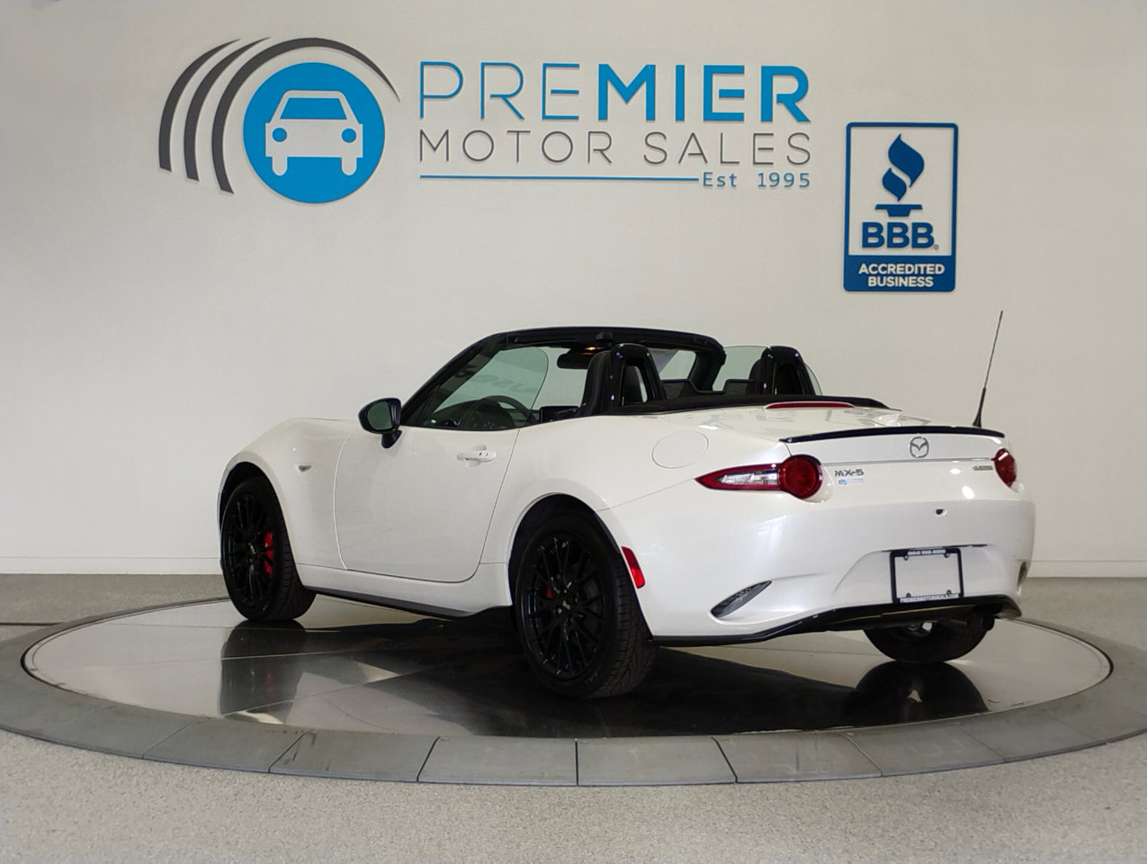 Used 2022 MAZDA MX-5 Miata Club w/ Brembo/BBS Recaro Package image 3