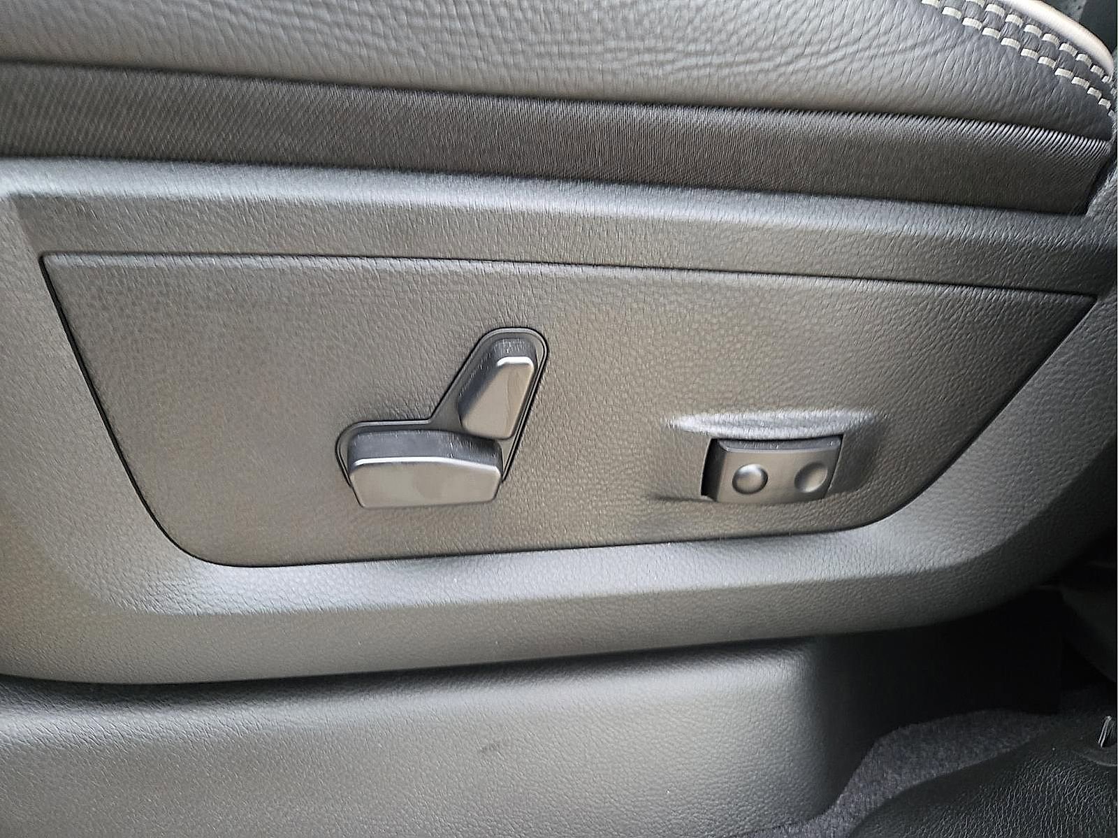 New 2026 RAM 2500 Limited AWD/4WD image 15