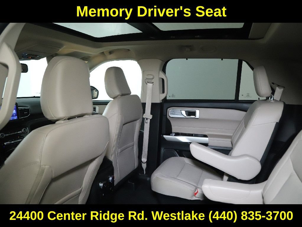 Used 2022 Ford Explorer Limited w/ Equipment Group 301A AWD/4WD image 15