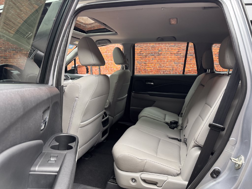 Used 2018 Honda Pilot EX-L image 25