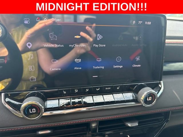 Used 2025 Chevrolet Colorado Z71 w/ Midnight Edition AWD/4WD image 22