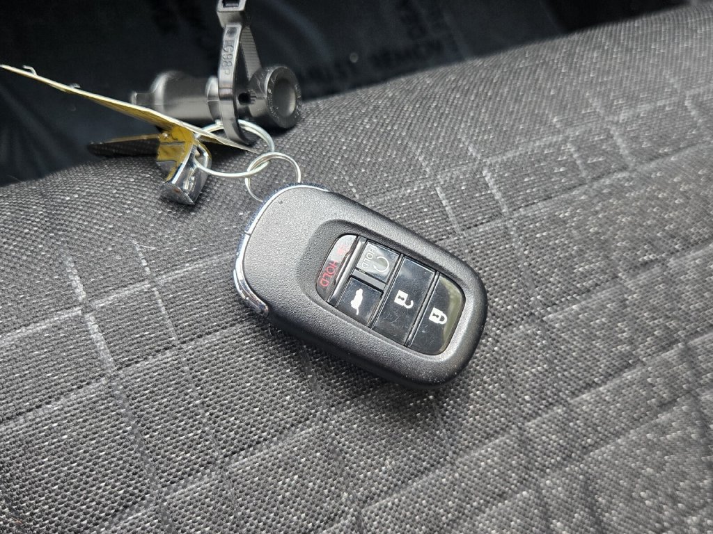 Certified 2023 Honda HR-V Sport image 18