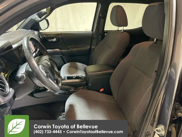 Used 2018 Toyota Tacoma TRD Sport image 12