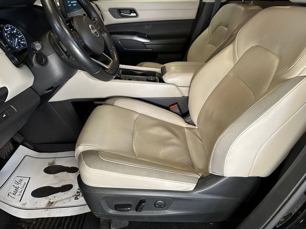 Used 2022 Nissan Pathfinder SL AWD/4WD image 20