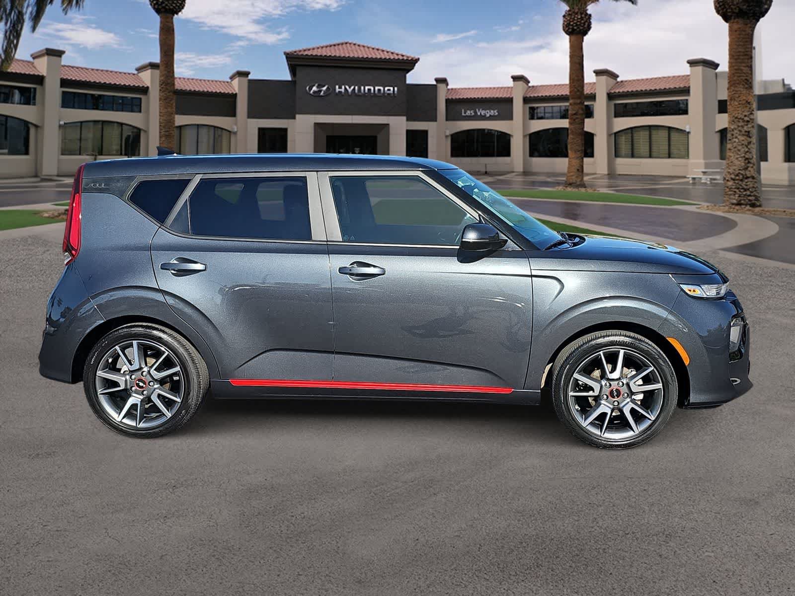 Used 2022 Kia Soul GT-Line FWD image 9