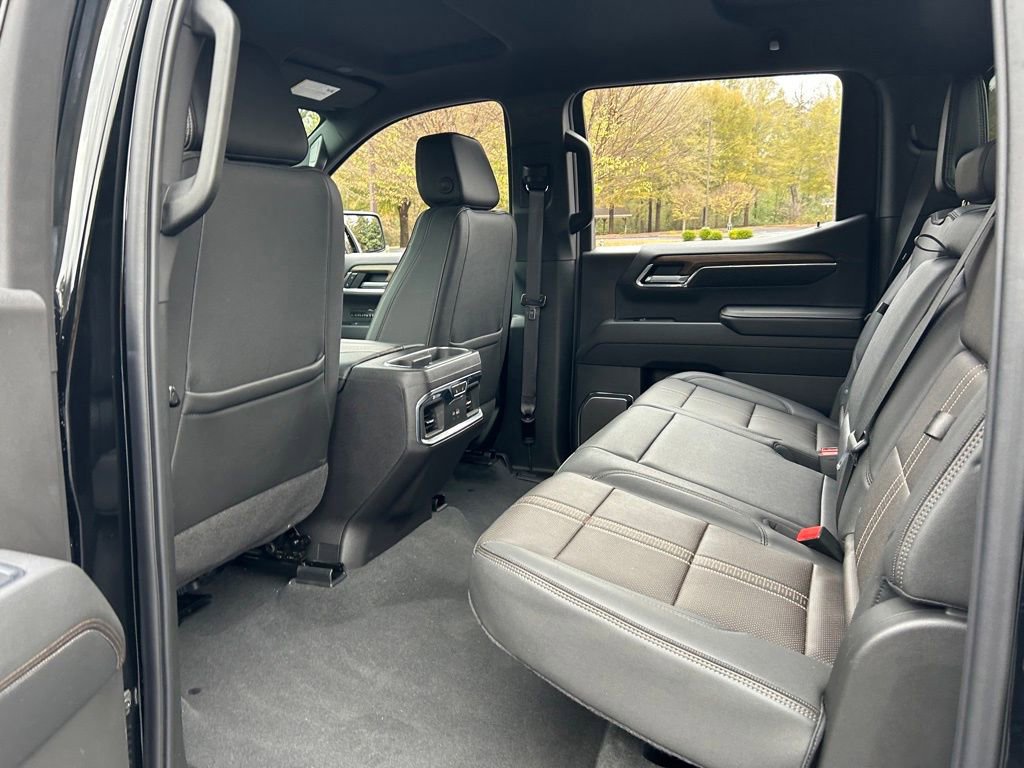 Used 2024 Chevrolet Silverado 1500 High Country image 42