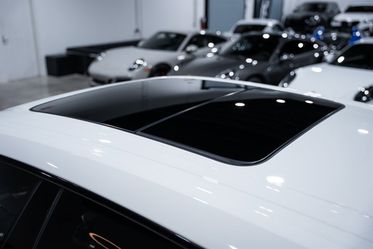 Used 2019 Lamborghini Urus image 39