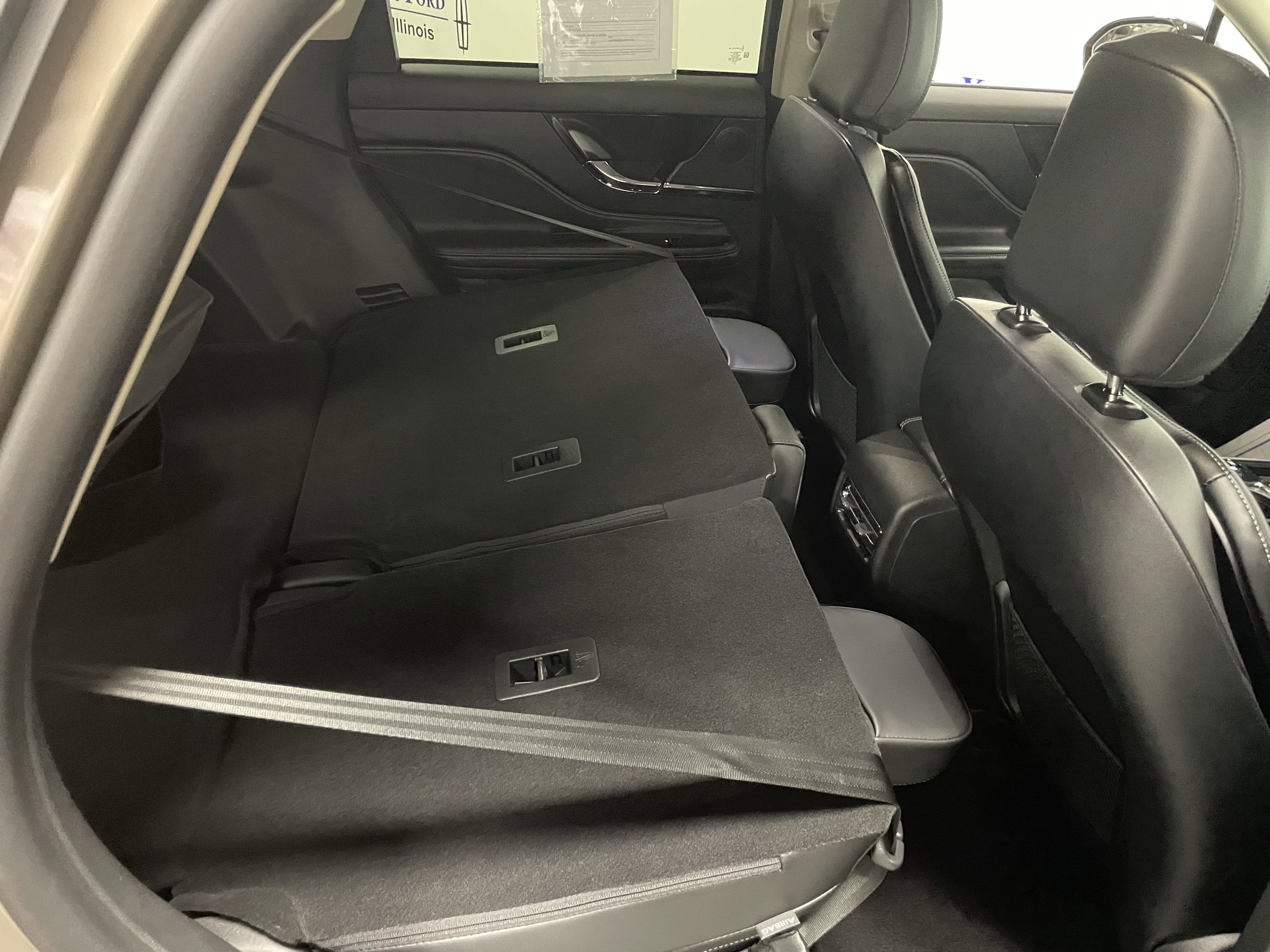 Used 2025 Lincoln Corsair AWD w/ Equipment Group 101A image 25