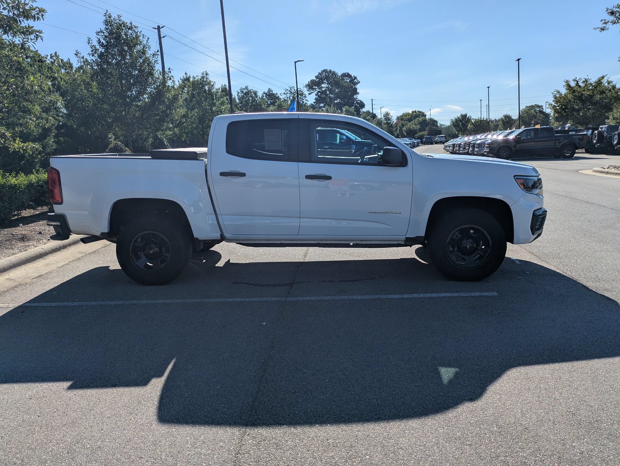Used 2021 Chevrolet Colorado W/T w/ WT Convenience Package RWD image 3