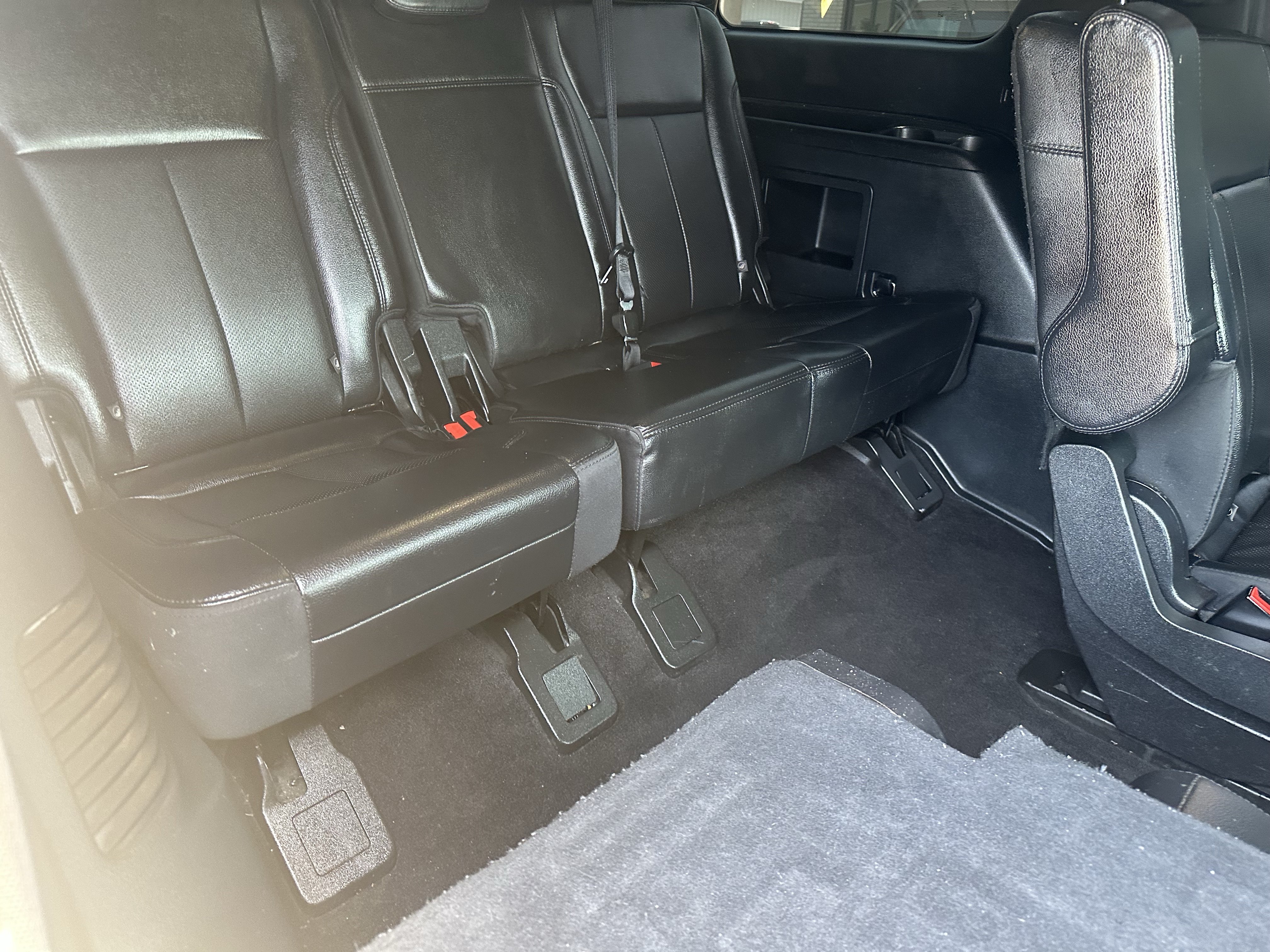 Used 2021 Ford Expedition XLT w/ Black Accent Package AWD/4WD image 14