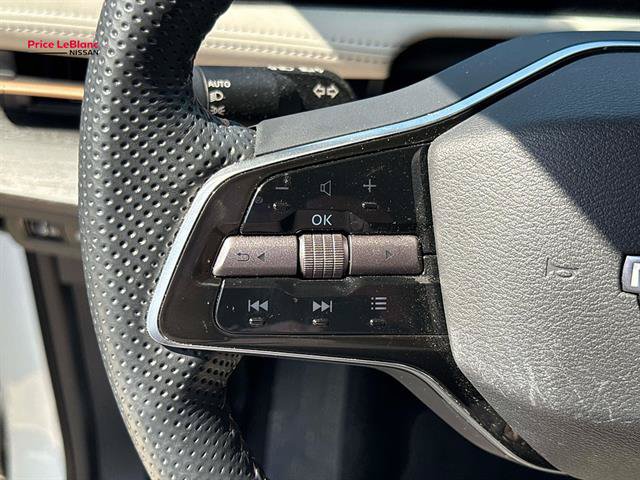 Used 2025 Nissan Ariya FWD image 21