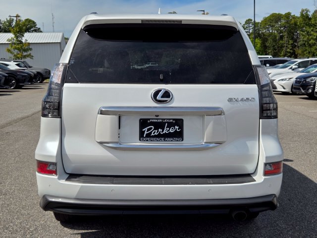 Used 2023 Lexus GX 460 Luxury w/ Sport Design Package AWD/4WD image 4