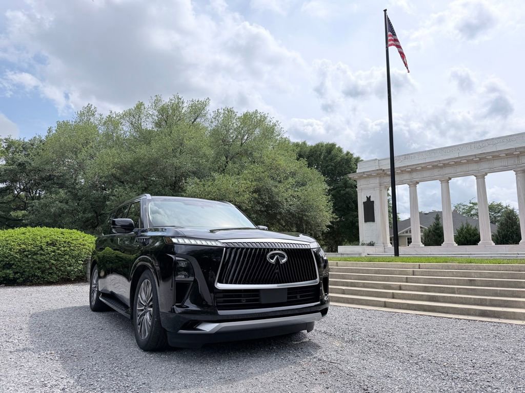 Certified 2025 INFINITI QX80 Sensory AWD/4WD image 13