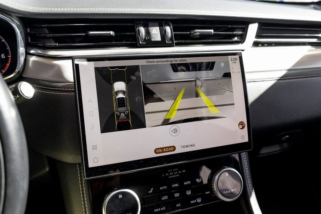 Used 2025 Jaguar F-PACE R-Dynamic S image 31