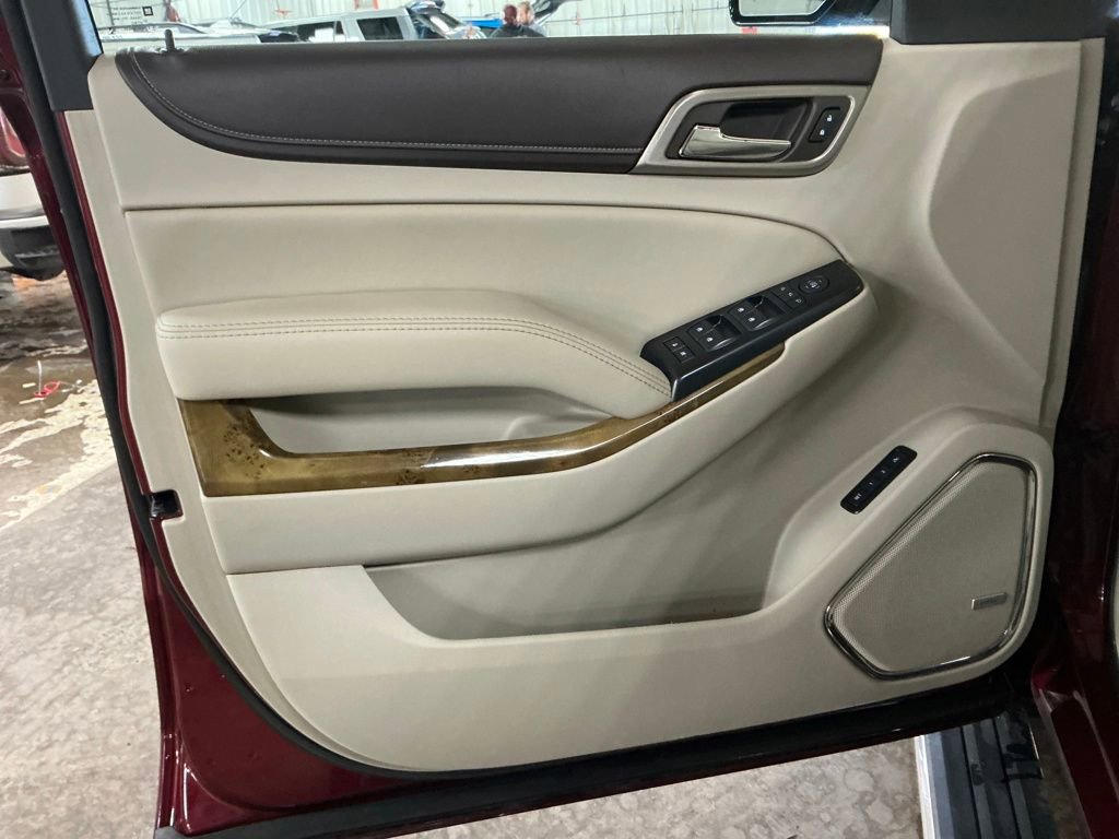 Used 2017 GMC Yukon Denali w/ Enhanced Security Package image 11