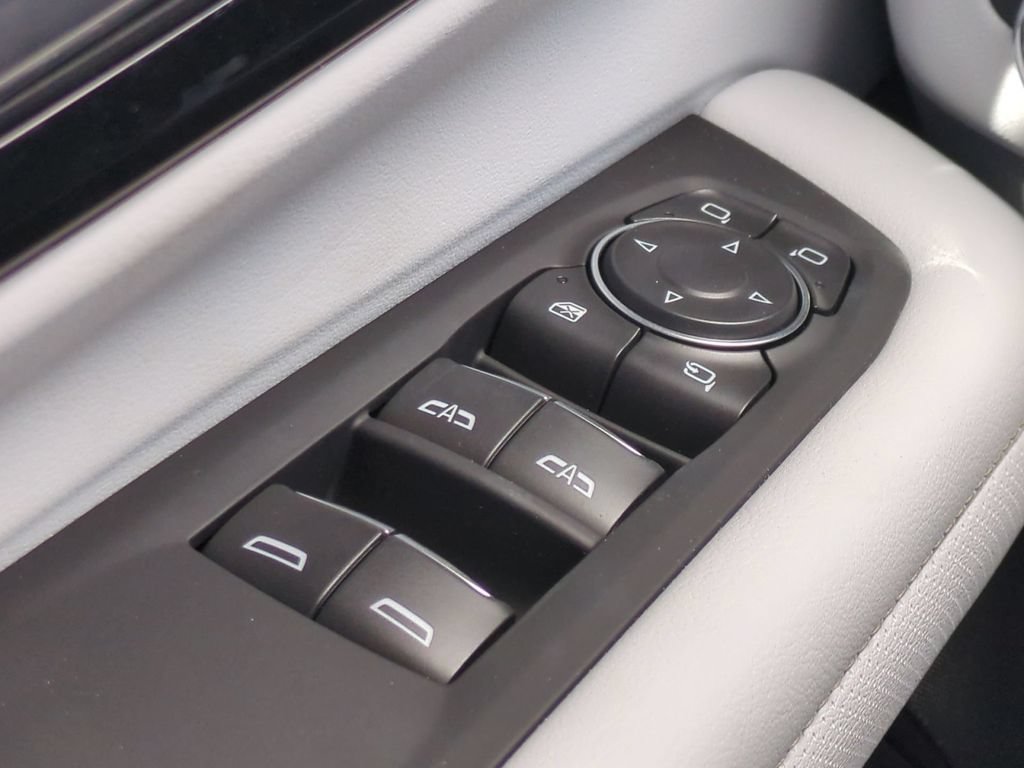 New 2026 Chevrolet Suburban Premier RWD image 24