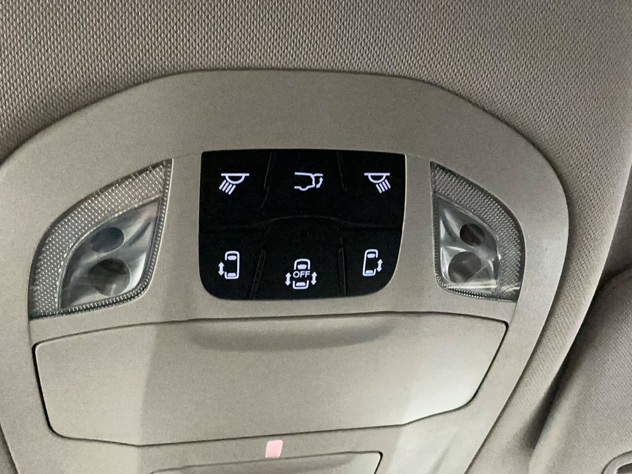 Used 2023 Chrysler Pacifica Touring-L w/ Uconnect Theater Family Group AWD/4WD image 25