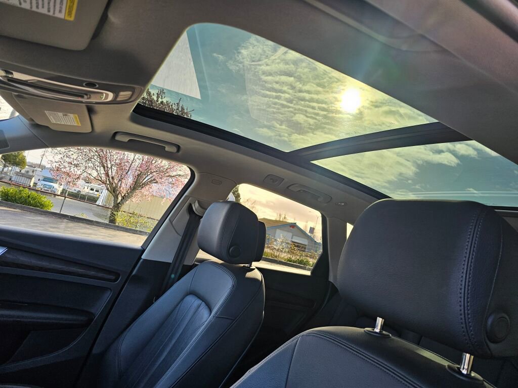 Used 2019 Audi Q5 2.0T Premium Plus w/ Premium Plus Package image 26