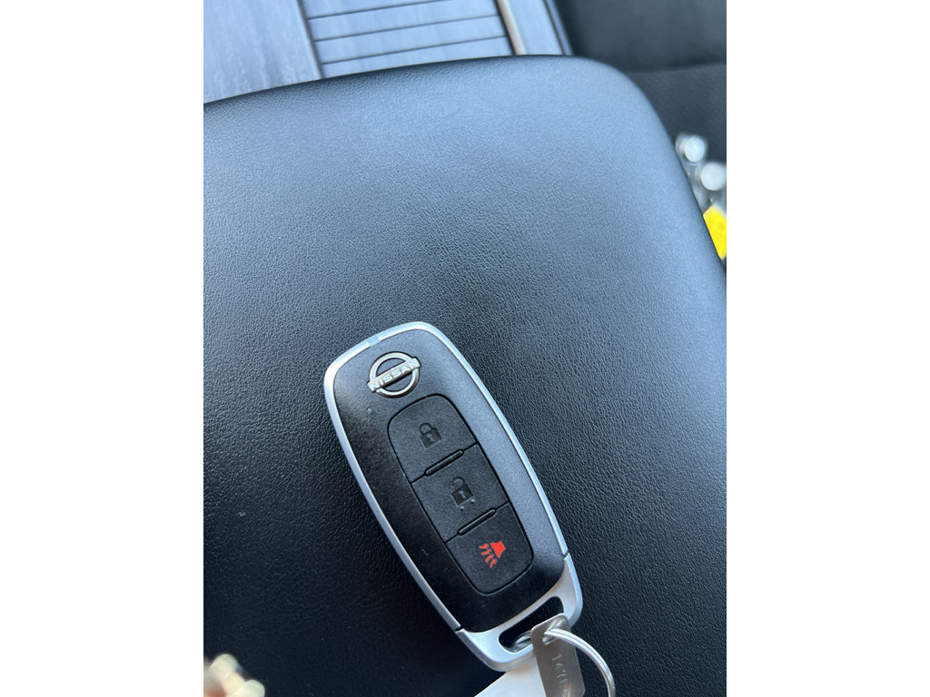 Used 2025 Nissan Ariya AWD image 19
